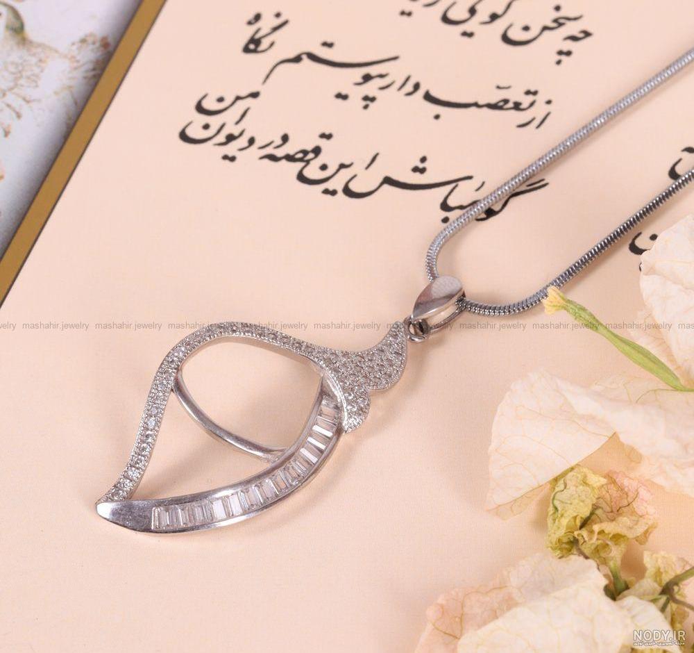 چند مدل زیورالات نقره خاص برای هدیه | فروشگاه نقره نجارزادگان