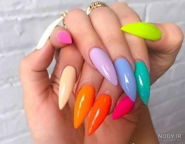 ۹۹ مدل ناخن دخترانه برای عید ۱۴۰۲ ؛ طرح های شیک و جدید عید نوروز ...