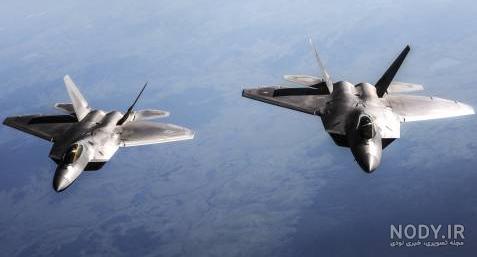 تصاویر جالب از شکل‌گیری ابرها حول جنگنده F-22