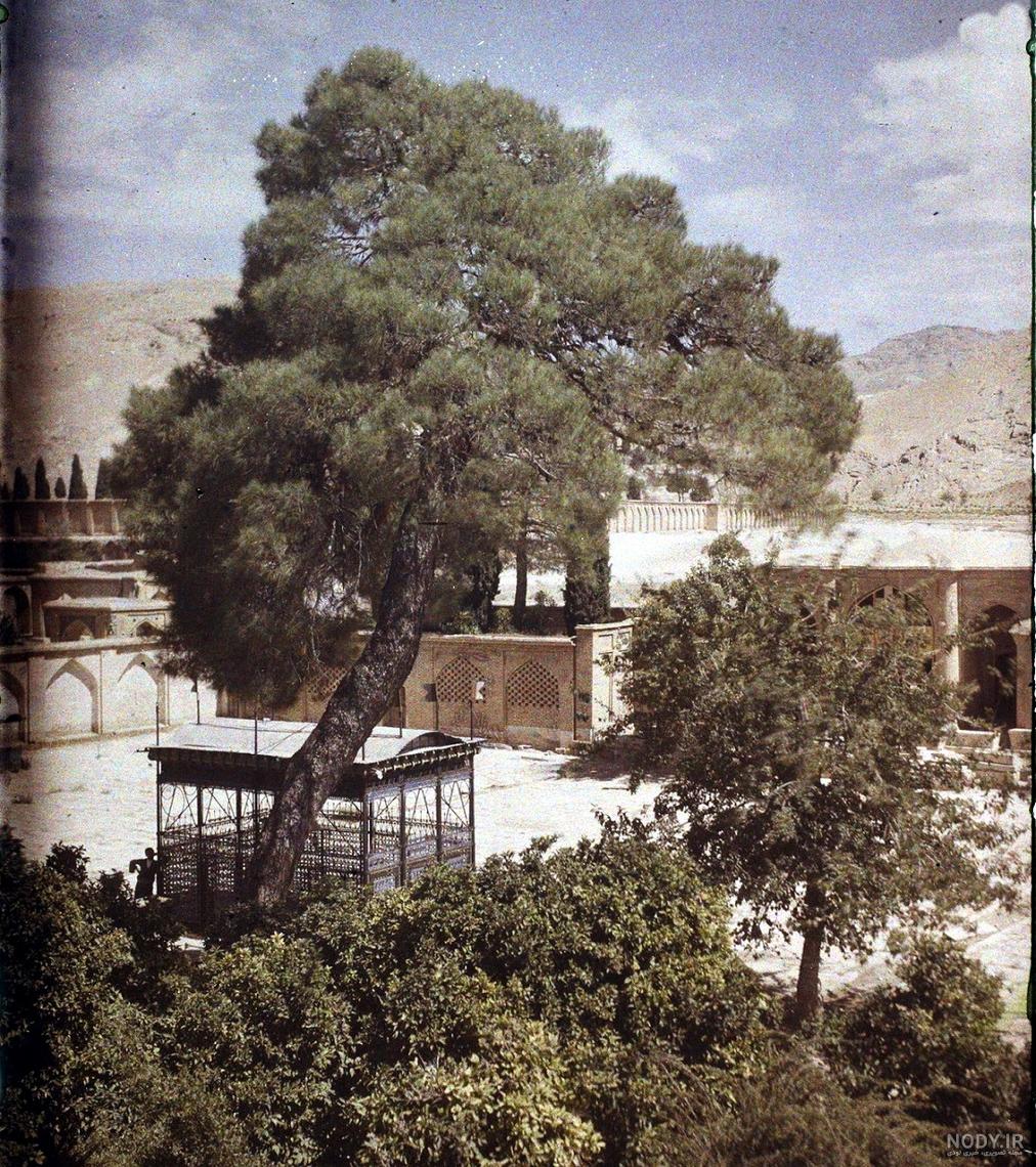 باشگاه خبرنگاران جوان - آرامگاه سیاه و سفید حافظیه + تصاویر - صاحب‌خبر