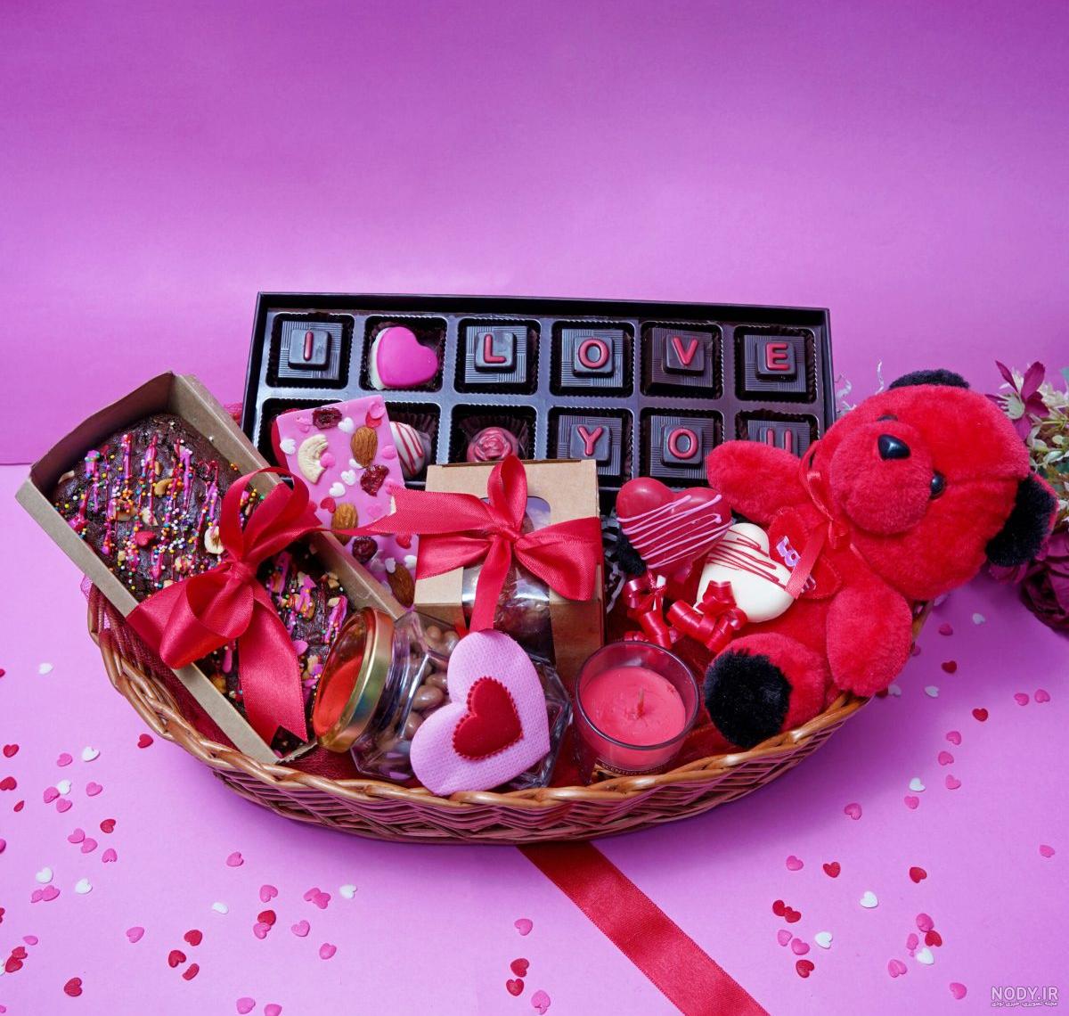 باکس گل ولنتاین لاکچری باکس گل ولنتاین لاکچری