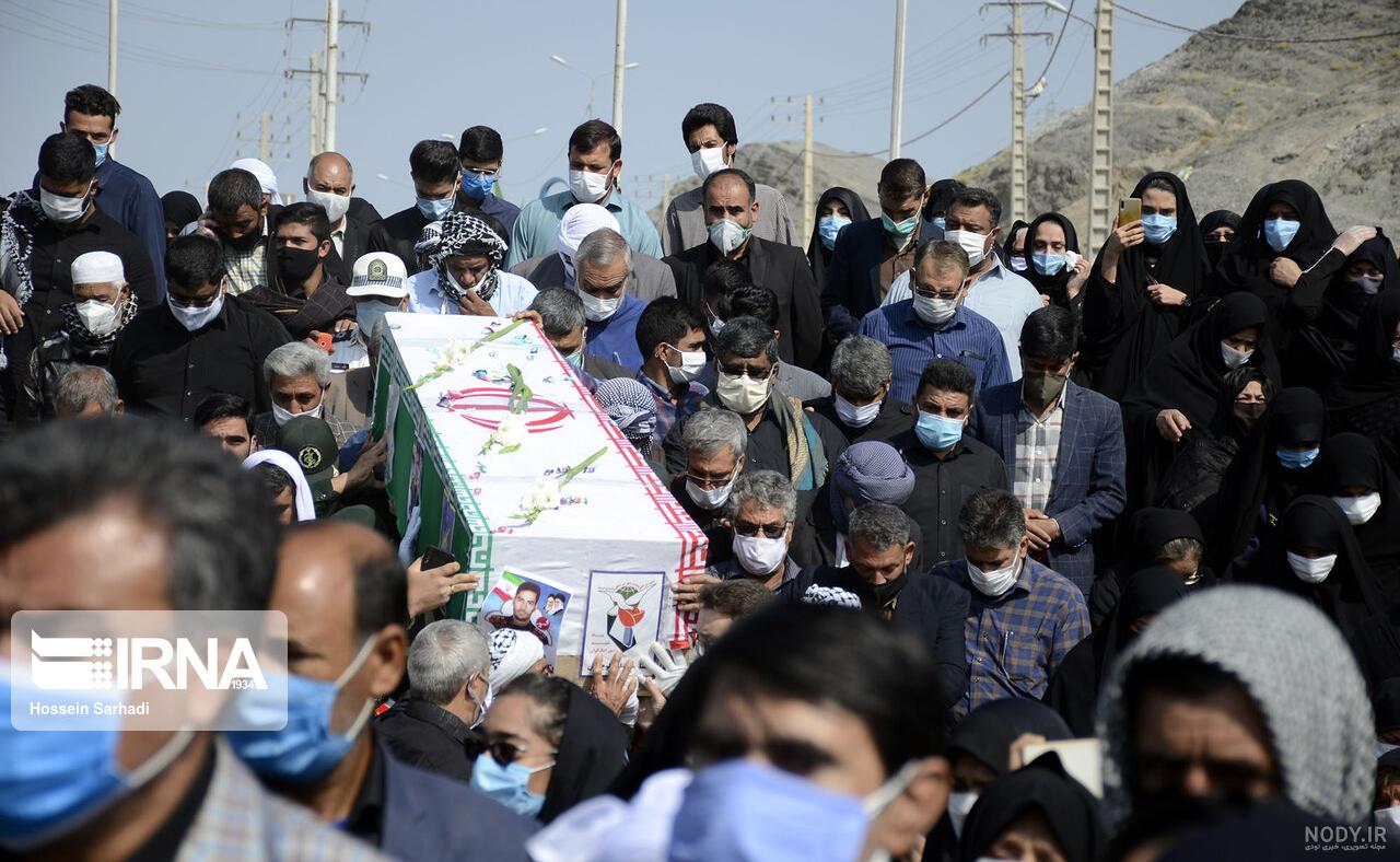 تصاویر/ تشییع پیکر مطهر شهدای مدافع امنیت در زاهدان تصاویر/ تشییع پیکر مطهر شهدای مدافع امنیت در زاهدان