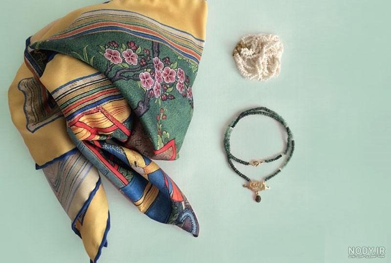 روسری مشکی آویز پولکی - مهنا