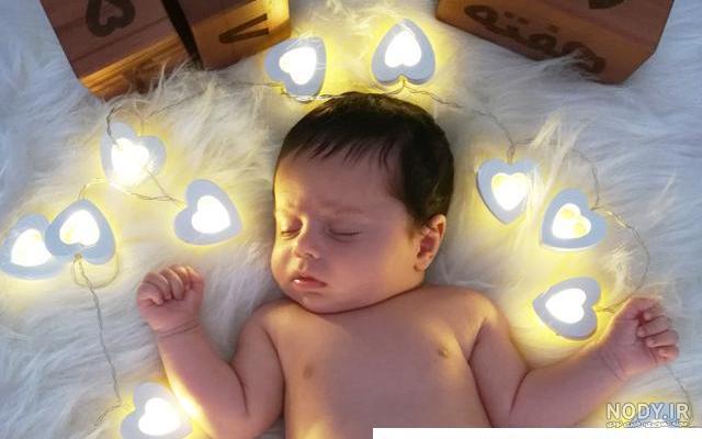 عکس ایده برای ماهگرد نوزاد دختر ️ [ بهترین تصاویر ]