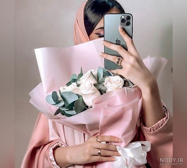 عکس دختر جلو اینه با گوشی عکس دختر جلو اینه با گوشی