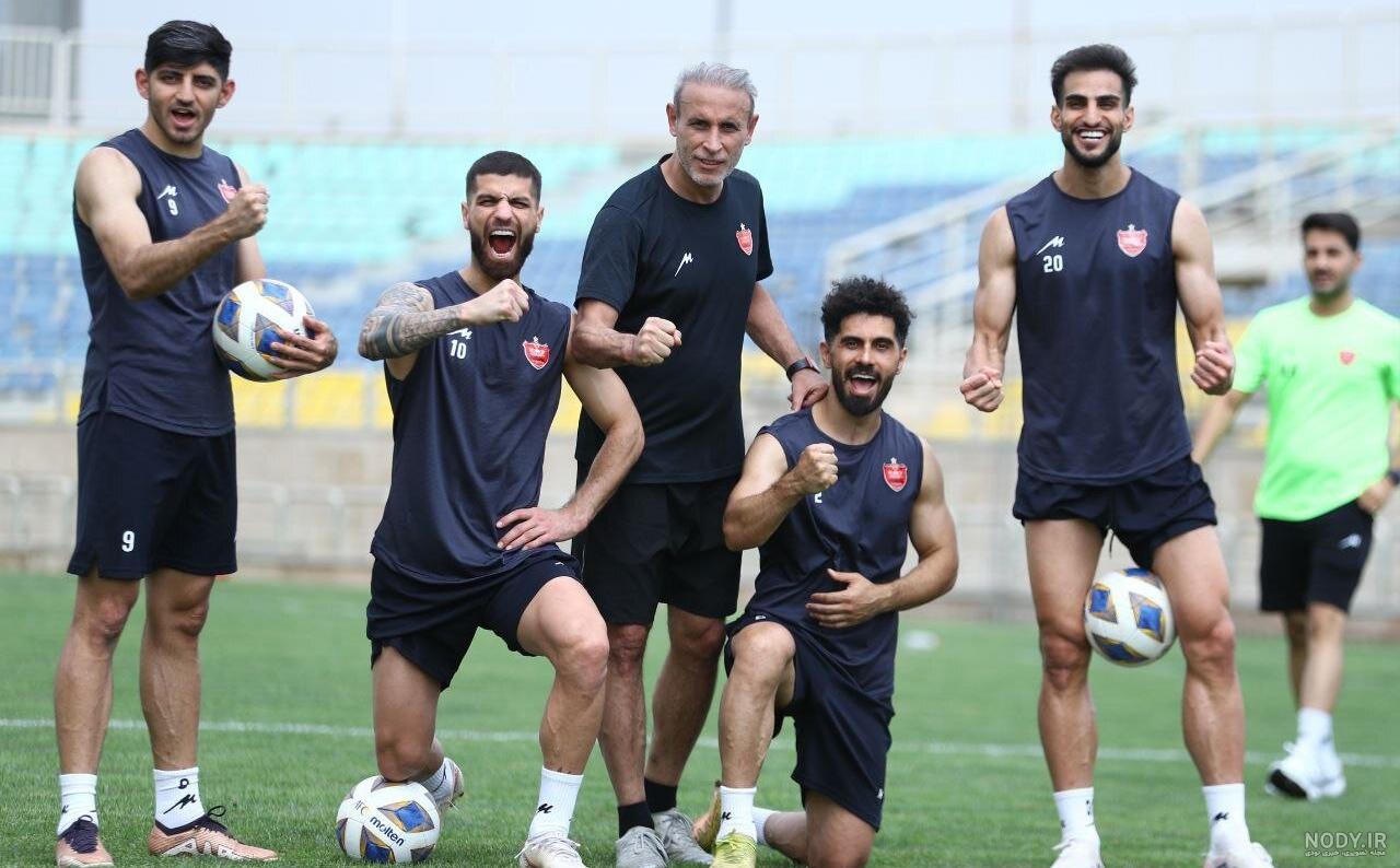 عکس زیبای تیمی بازیکنان پرسپولیس با جام های قهرمانی | عکس - اقتصاد 24 عکس زیبای تیمی بازیکنان پرسپولیس با جام های قهرمانی | عکس - اقتصاد 24