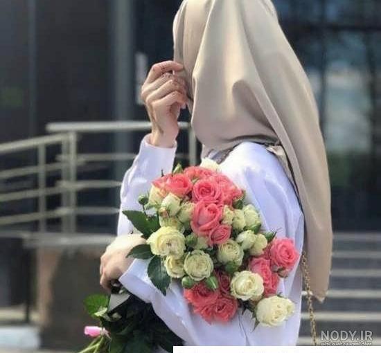 عکس پروفایل دختر با حجاب با گل
