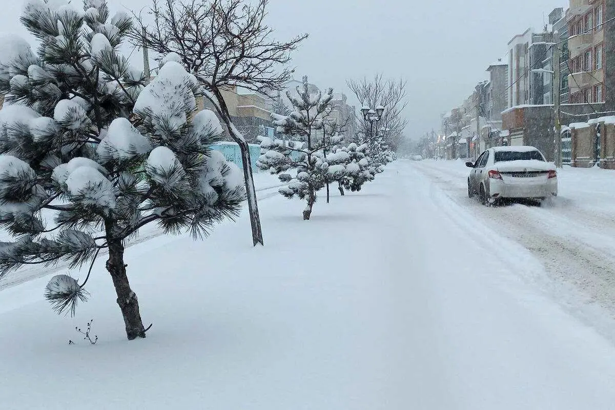 پرونده:مناظر برفی جاده قم به تفرش - ایران- برف Snowy landscape of ... پرونده:مناظر برفی جاده قم به تفرش - ایران- برف Snowy landscape of ...