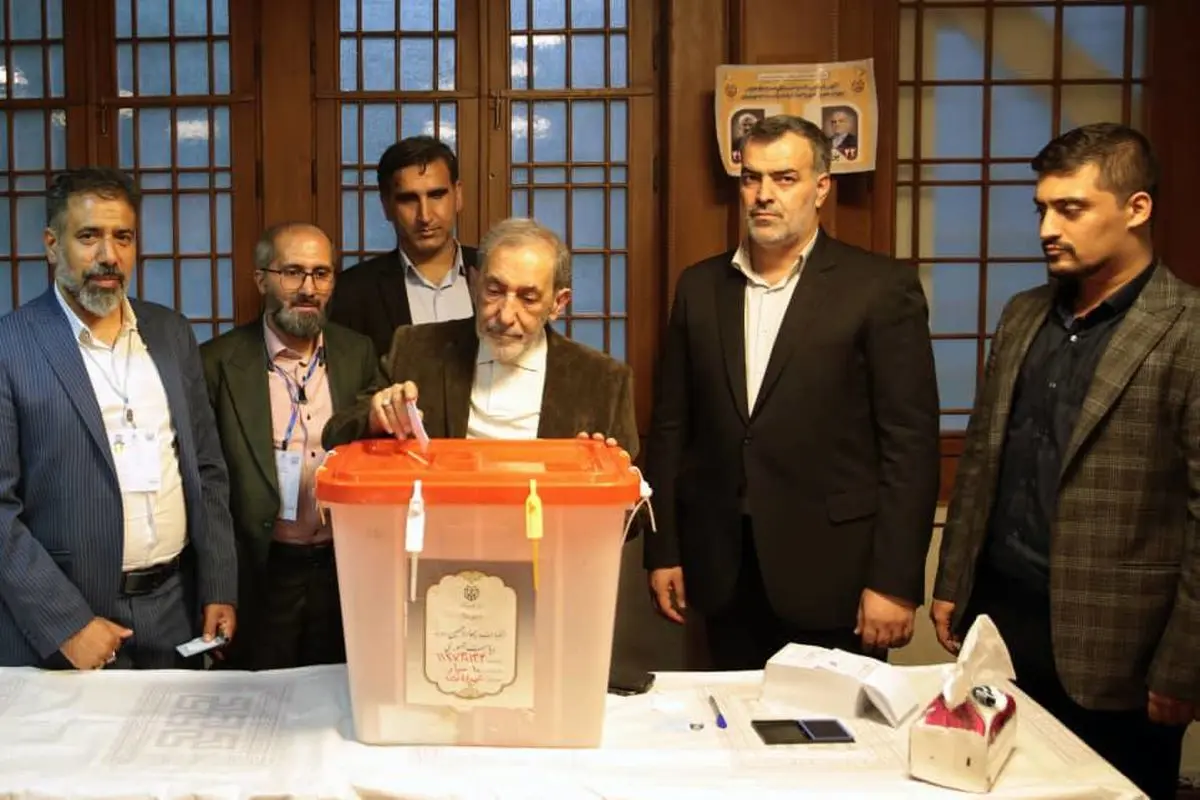 علی اکبر ولایتی : درباره شرایط نامساعد جسمانی و بیوگرافی (+عکس) علی اکبر ولایتی : درباره شرایط نامساعد جسمانی و بیوگرافی (+عکس)