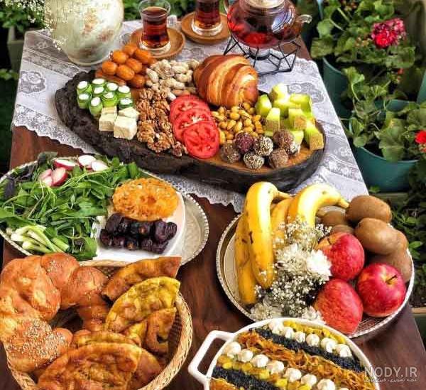32 ایده تزیین سفره ی افطار ساده و مجلسی برای مهمان