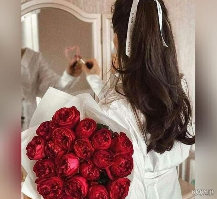 عکس پروفایل دختر با گل رز قرمز + عکس گل در دست دختر طبیعی عکس پروفایل دختر با گل رز قرمز + عکس گل در دست دختر طبیعی