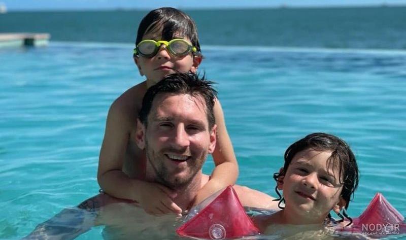 عکس مسی و همسرش در حمام