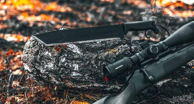 ده ها تفنگ تک تیرانداز، شمشیر، کلاشینکف AK-47، چاقو دینامیت و کارامبیت ده ها تفنگ تک تیرانداز، شمشیر، کلاشینکف AK-47، چاقو دینامیت و کارامبیت
