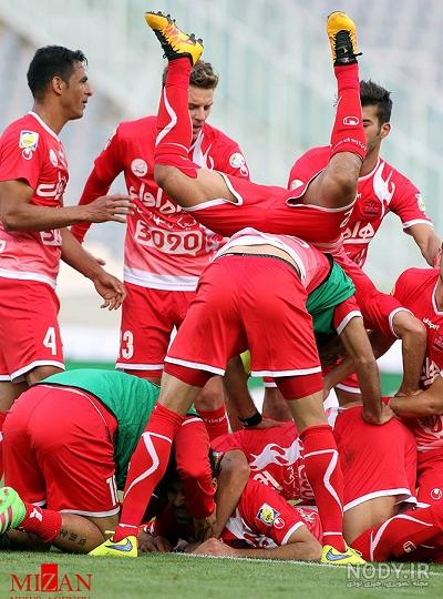 عکس/خوشحالی برعکس بازیکن پرسپولیس
