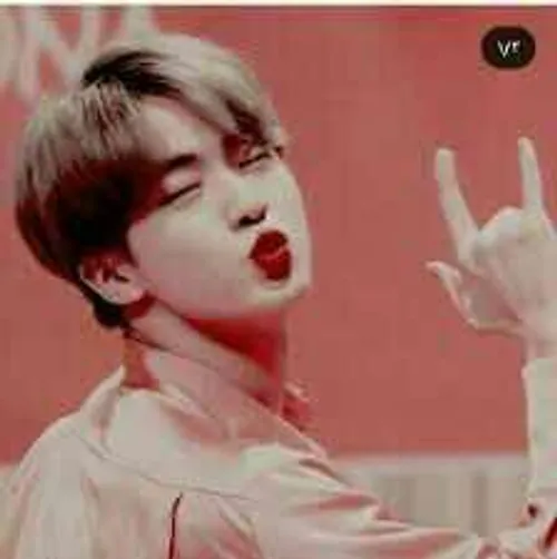جین از BTS Shirtless، خالکوبی جدید خود را نشان می دهد جین از BTS Shirtless، خالکوبی جدید خود را نشان می دهد