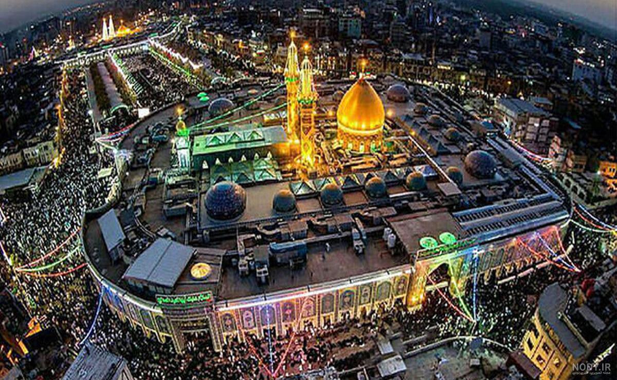 عکس با کیفیت قاب شبیه به حرم و به رنگ طلایی و تصویر زیبای ضریح امام حسین (ع) و مردم در حال زیارت در وسط قاب و زمینه به رنگ مشکی – عکس با کیفیت قاب شبیه به حرم و به رنگ طلایی و تصویر زیبای ضریح امام حسین (ع) و مردم در حال زیارت در وسط قاب و زمینه به رنگ مشکی –