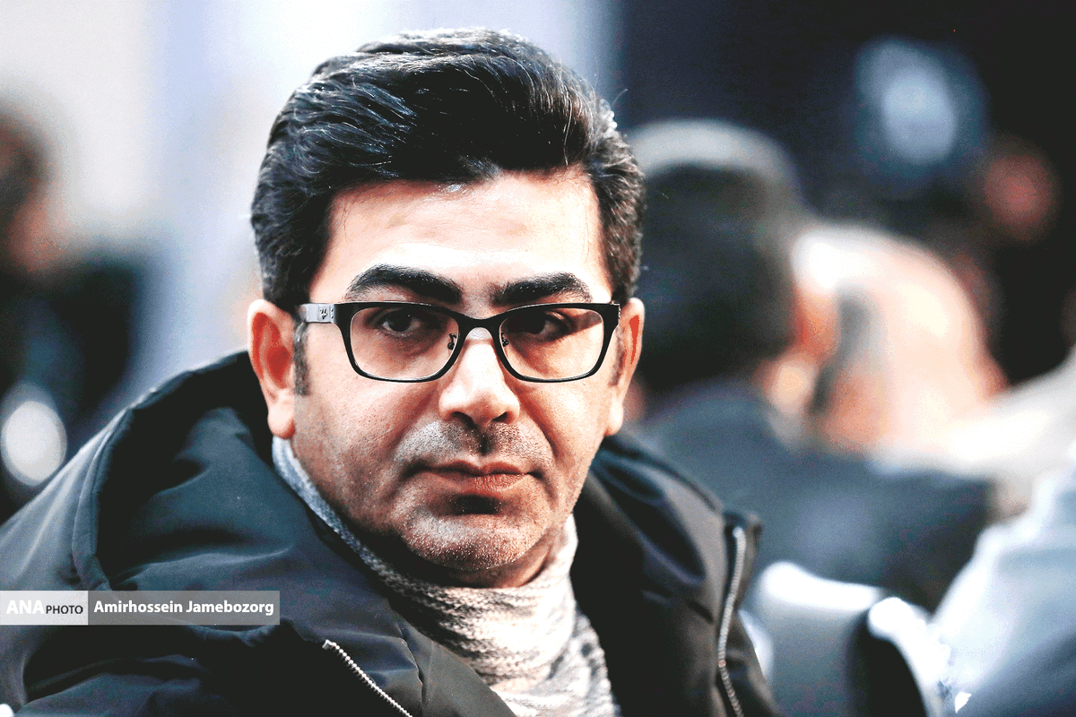 معرفی شغل مجری رادیو و تلویزیون