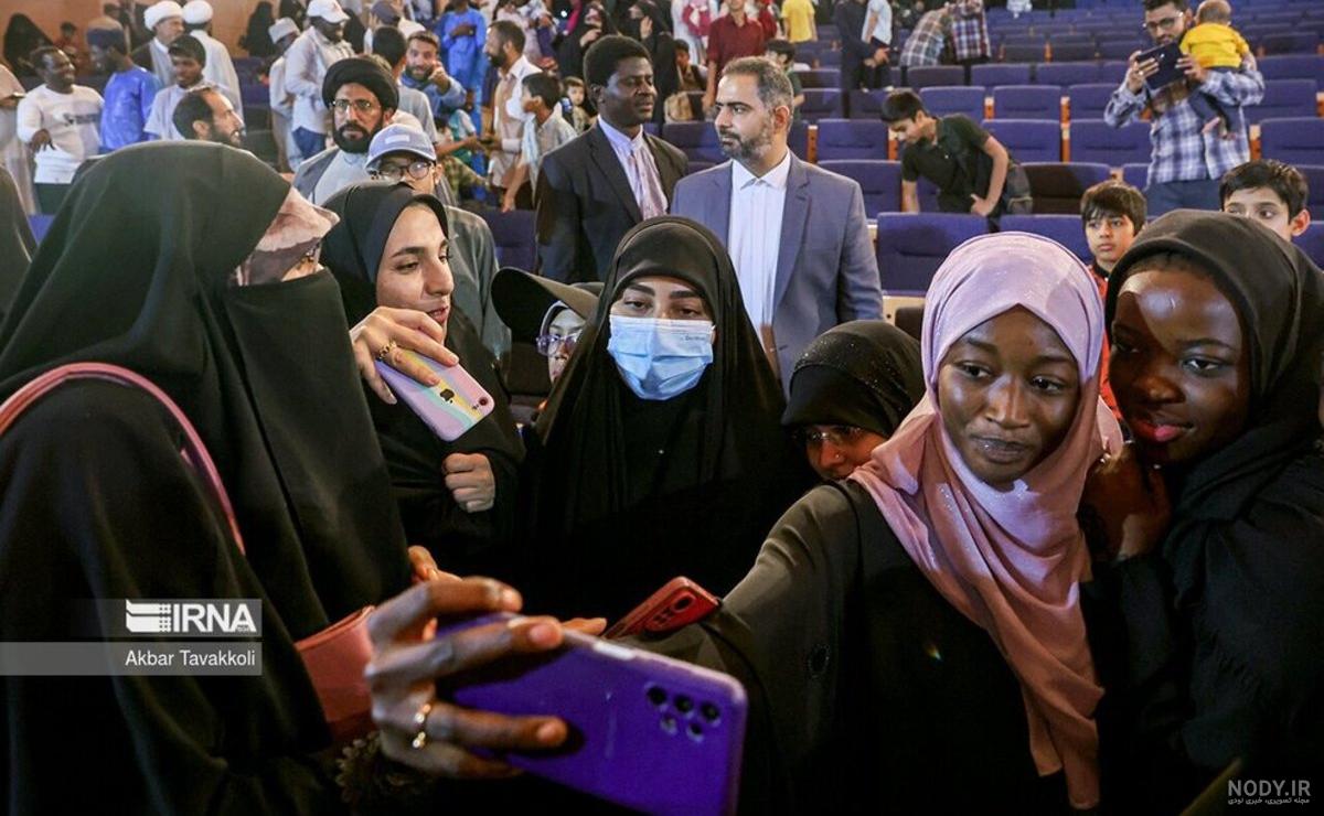 علي لاريجاني تنها درحرم حضرت زينب+تصاوير