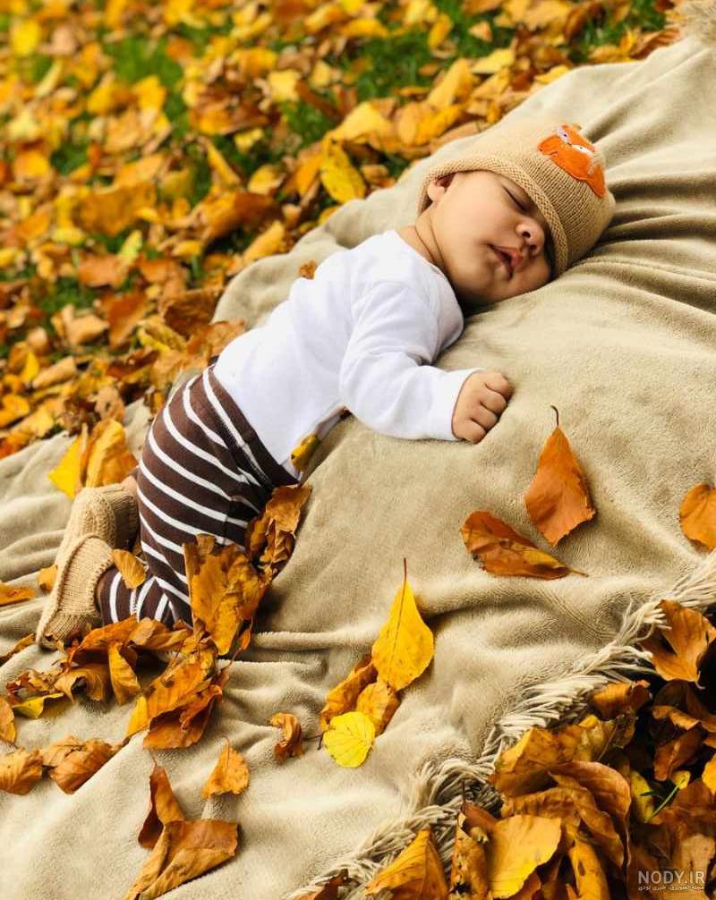 عکس پاییزی نوزاد - عکس نودی عکس پاییزی نوزاد - عکس نودی