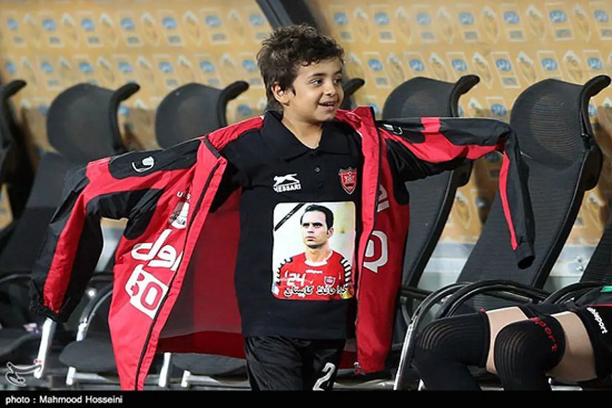 هادی نوروزی در پرسپولیس قائمشهر + عکس هادی نوروزی در پرسپولیس قائمشهر + عکس