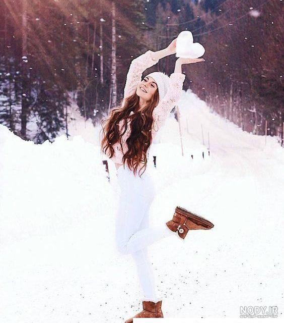 ژست های دخترانه برای عکاسی تک نفره