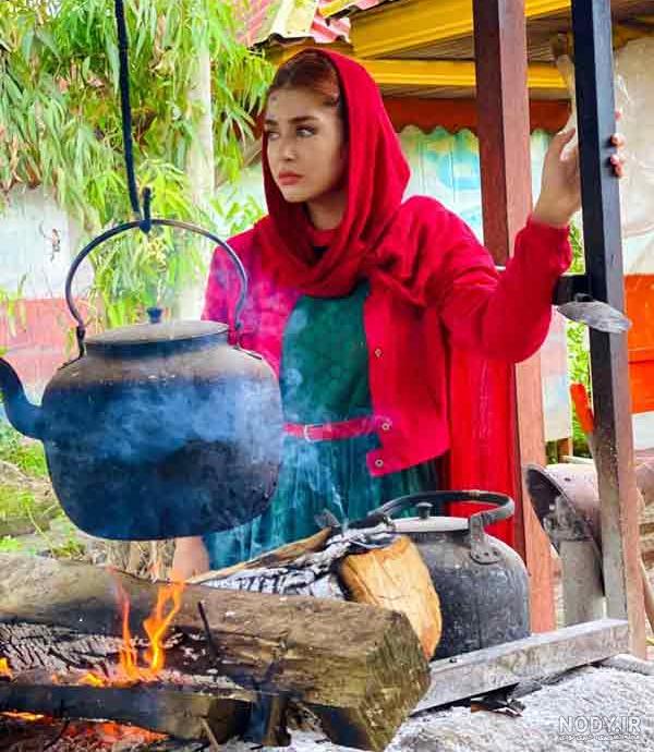 گفت‌و‌گو با ستایش موسوی درباره بازی در سریال دیو و ماه پیشونی | فیلیموشات