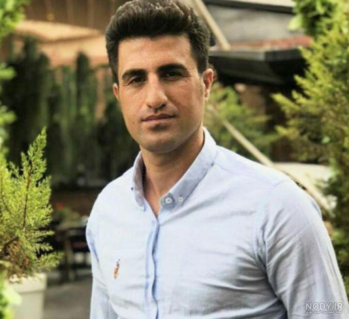 بیوگرافی و عکس های محسن لرستانی خواننده بیوگرافی و عکس های محسن لرستانی خواننده