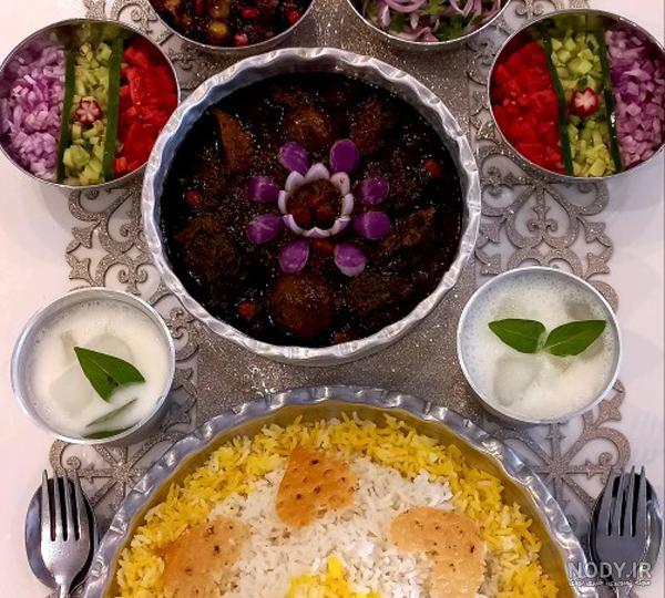 تزیین غذای قورمه سبزی خوشمزه و خانگی با طعم عالی + (عکس + آموزش) تزیین غذای قورمه سبزی خوشمزه و خانگی با طعم عالی + (عکس + آموزش)