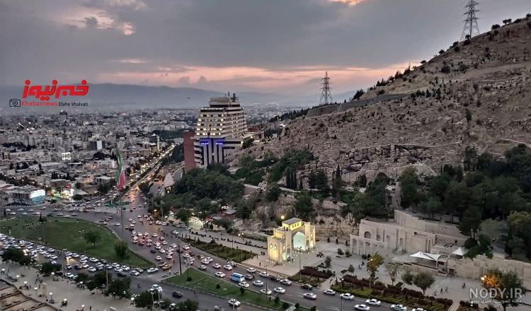 تصاویری از خسارات زلزله در «خانه زنیان شیراز» تصاویری از خسارات زلزله در «خانه زنیان شیراز»