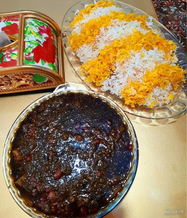 طرز تهیه قورمه سبزی با گوشت قلقلی خوشمزه به روش سنتی طرز تهیه قورمه سبزی با گوشت قلقلی خوشمزه به روش سنتی