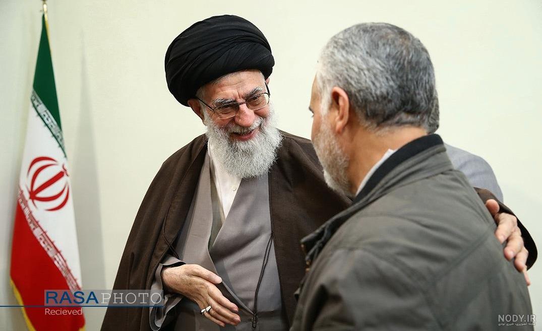 قاب عکس شهید حاج قاسم سلیمانی و رهبری (تخته شاسی) - شهدا مارکت