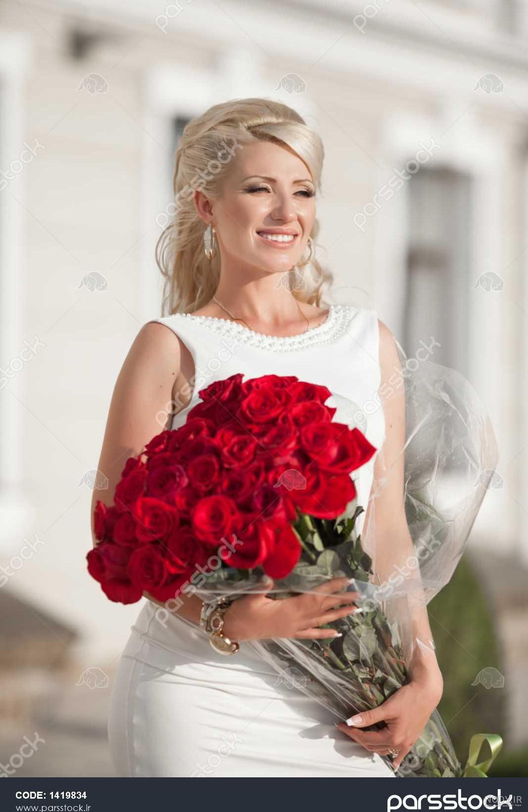۱۰۰ مدل ژست عکاسی عاشقانه دونفره 👩‍❤️‍👨 • وبسایت یادتوت