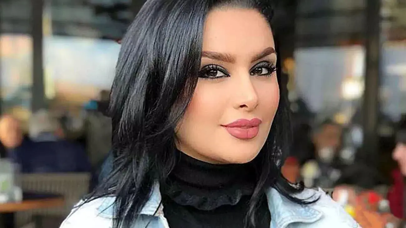 بیوگرافی دنیا جهانبخت، همسر و پسرش / جدیدترین حواشی و عکس ها بیوگرافی دنیا جهانبخت، همسر و پسرش / جدیدترین حواشی و عکس ها