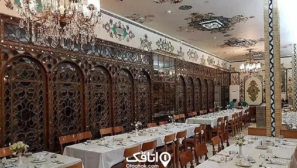 باغ تالار جزیره اصفهان - قیمت منو، گالری عکس، تخفیف، نقشه، دریافت پیش فاکتور، امکانات باغ تالار جزیره اصفهان - قیمت منو، گالری عکس، تخفیف، نقشه، دریافت پیش فاکتور، امکانات