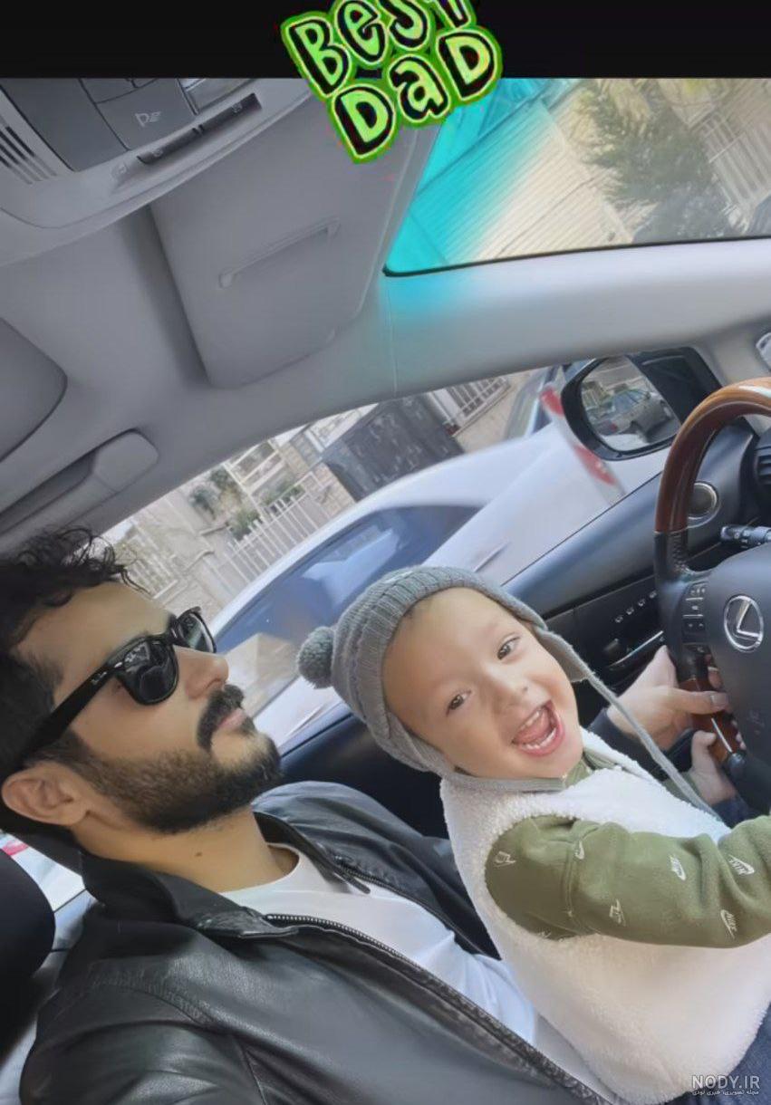 عکس دست روی فرمان ماشین عکس دست روی فرمان ماشین