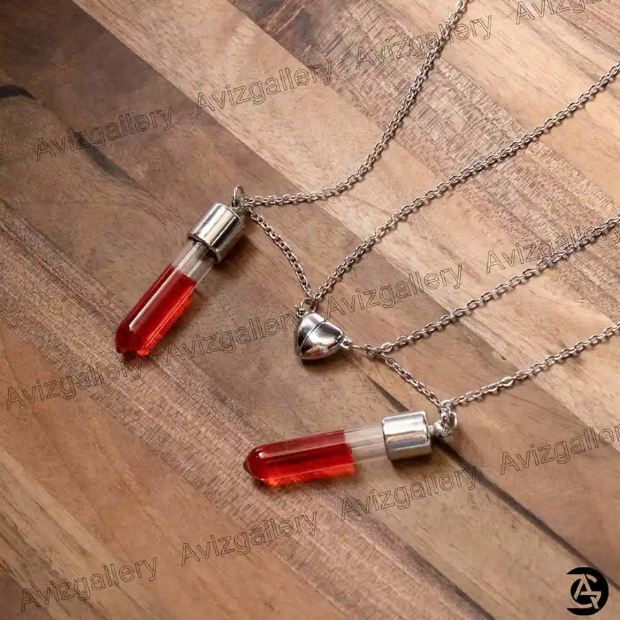 عکس گردنبند خون