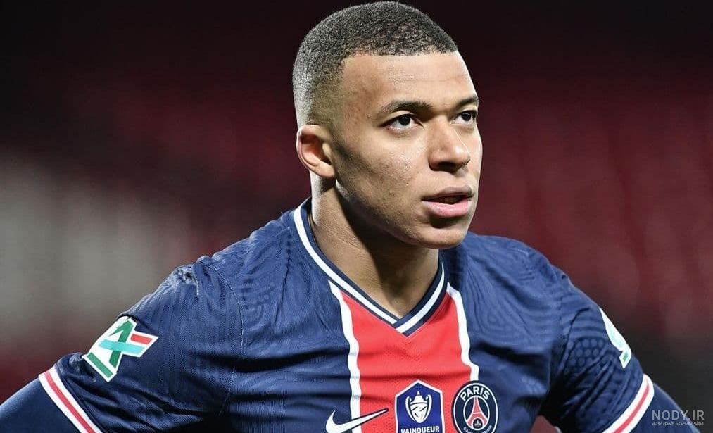 امباپه و همسرش و فرزندش