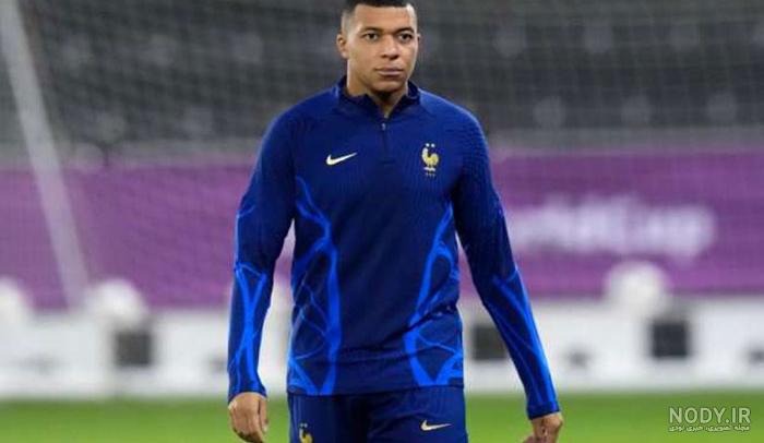 امباپه و همسرش و فرزندش