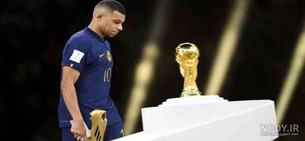 امباپه و همسرش و فرزندش