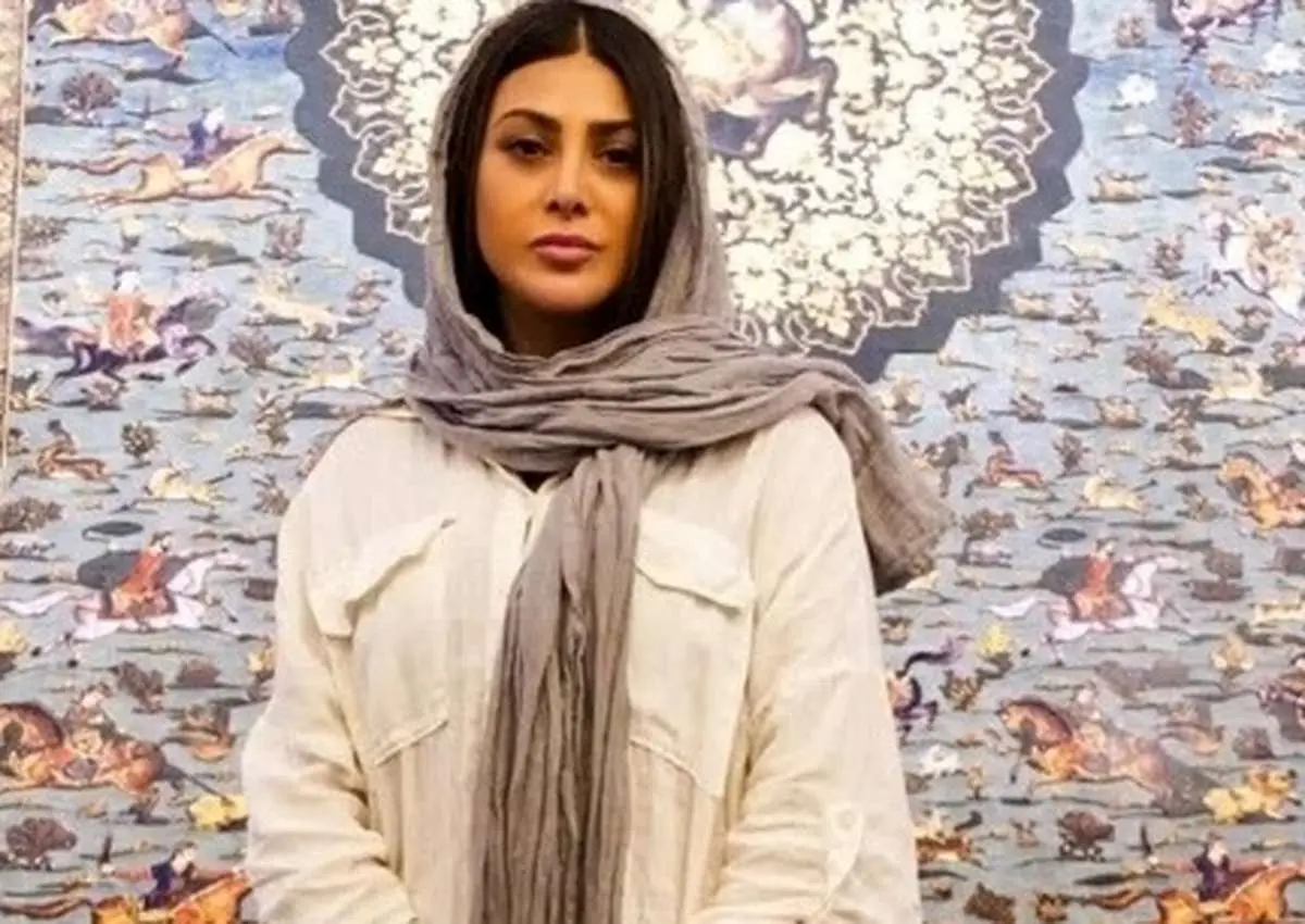 عکس جادویی از چشم های رنگی خانم بازیگر سرشناس سینما / ایران را بهم ریخت !