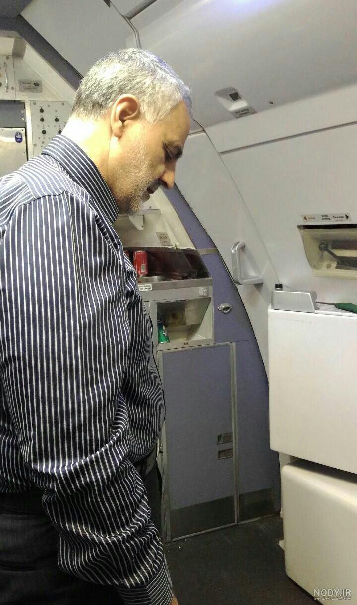 فیلم کامل اقامه نماز رهبر انقلاب بر پیکر شهید سپهبد قاسم سلیمانی فیلم کامل اقامه نماز رهبر انقلاب بر پیکر شهید سپهبد قاسم سلیمانی