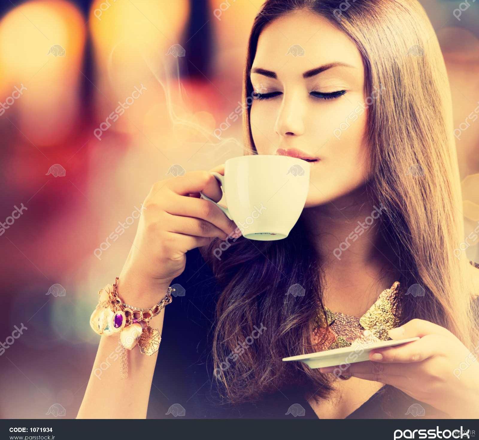 عکس زن قهوه ای