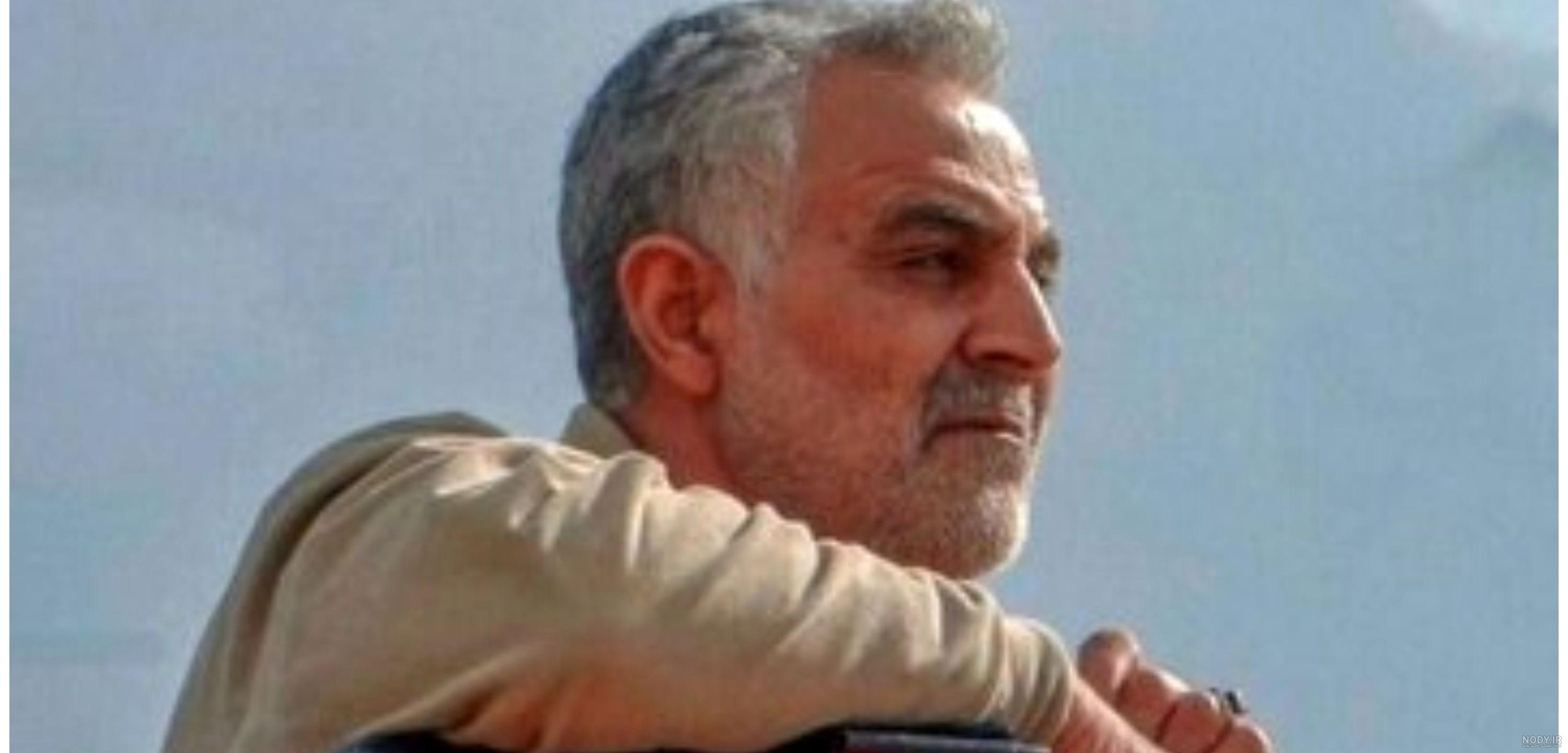 عکس قاسم سلیمانی با رهبری