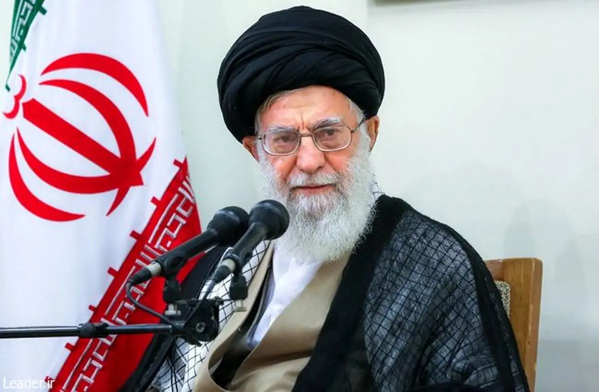 عکس قدیمی رهبر