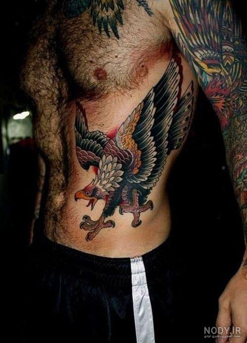 تتو پرنده روی ترقوه تتو پرنده روی ترقوه