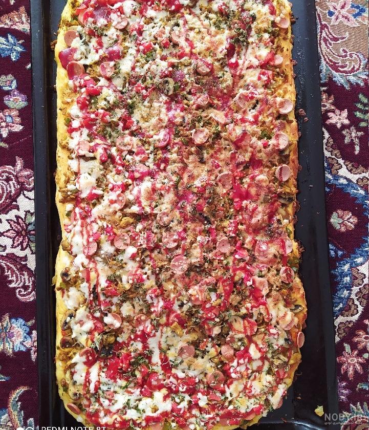 دستور پخت پیتزا غول پیکر