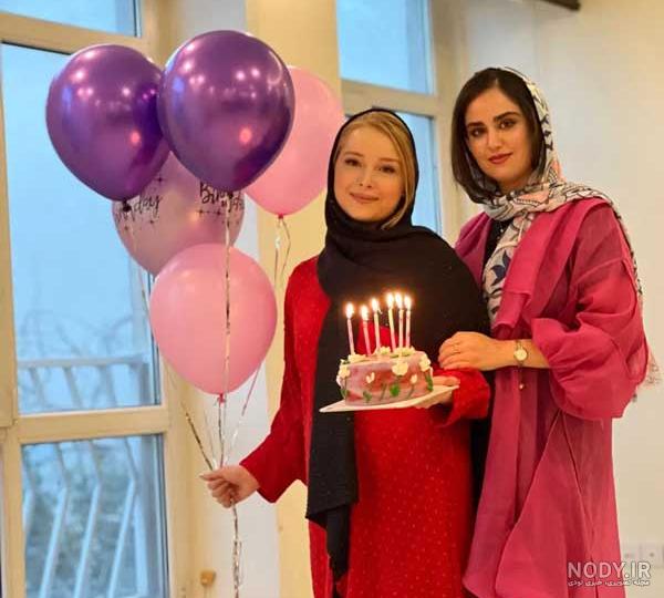 هَم زدن دیگِ آش نذری هانیه غلامی، بازیگر کم سن وسال در ماه محرم + هَم زدن دیگِ آش نذری هانیه غلامی، بازیگر کم سن وسال در ماه محرم +