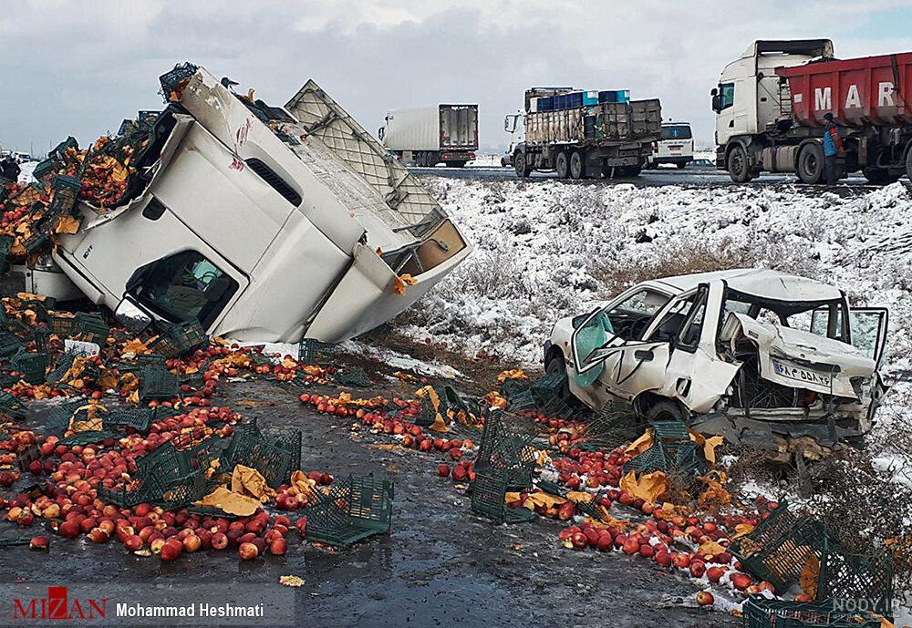 ۲۵ مصدوم در پی واژگونی اتوبوس در جاده نیشابور مشهد ۲۵ مصدوم در پی واژگونی اتوبوس در جاده نیشابور مشهد