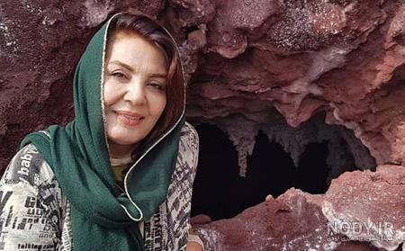 عکس زهره حمیدی با پسر خوش قدو بالایش در خارج !