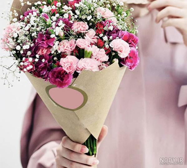 عکس شاخه گل رز تزیین شده